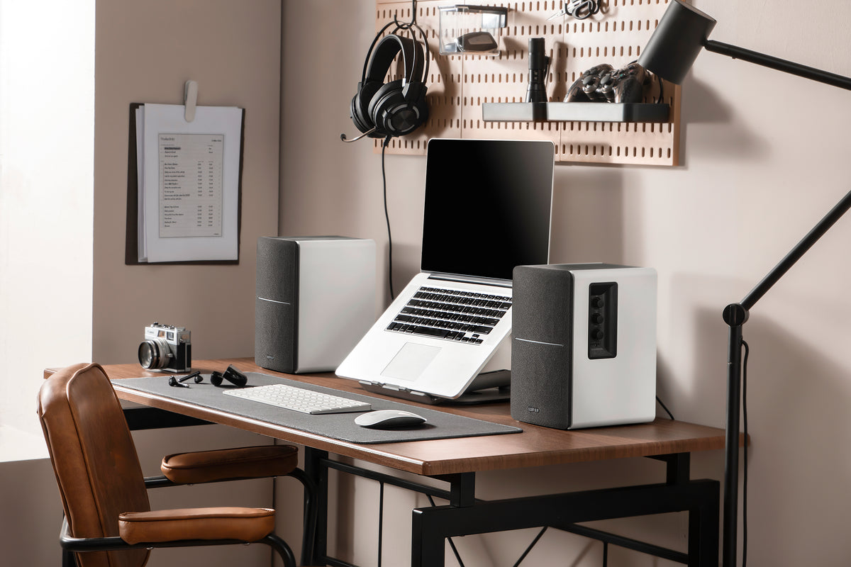 R1280T Powered Bookshelf Speakers