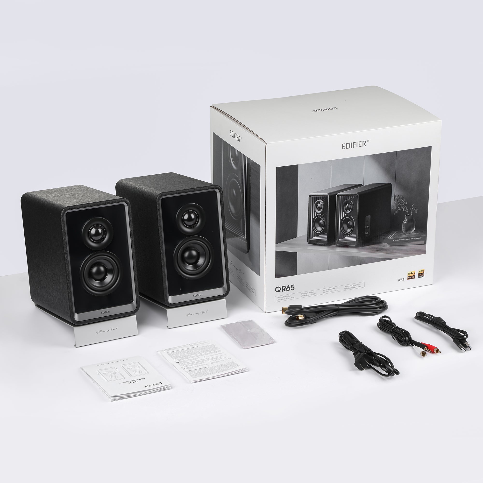 QR65 Desktop Active Monitor Speaker with GaN Charger