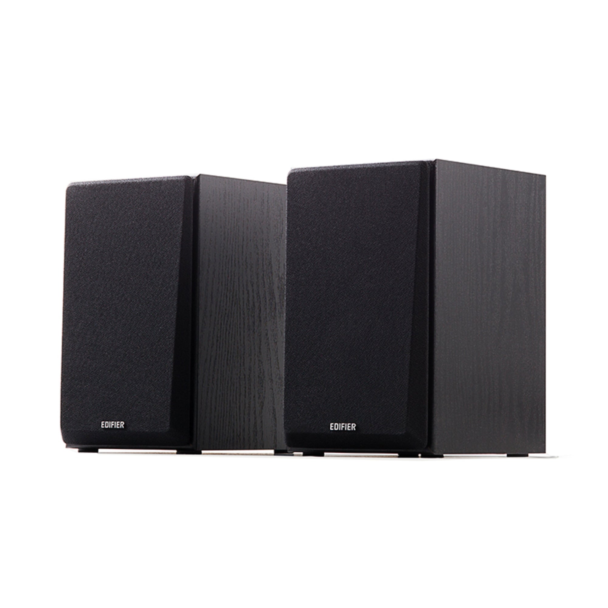 R980T Traditional 2.0 Bookshelf Speaker