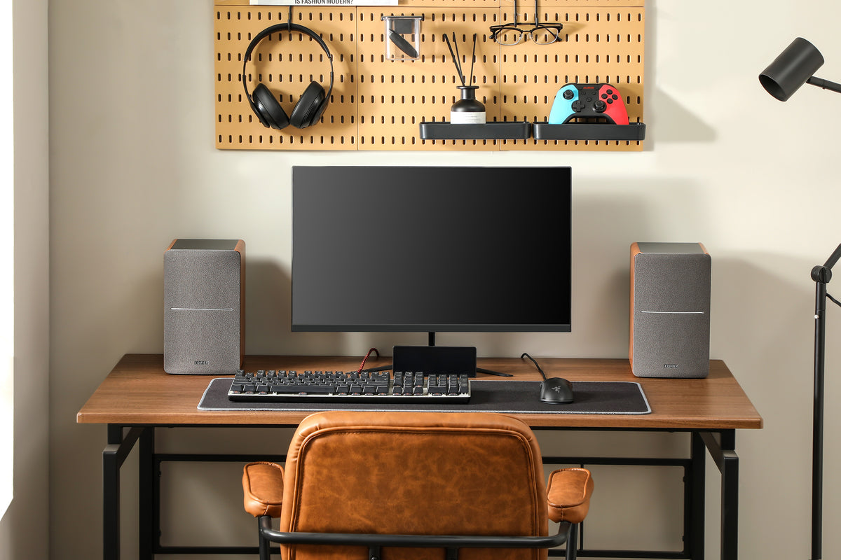 R1280Ts Powered Bookshelf Speakers with Sub Out