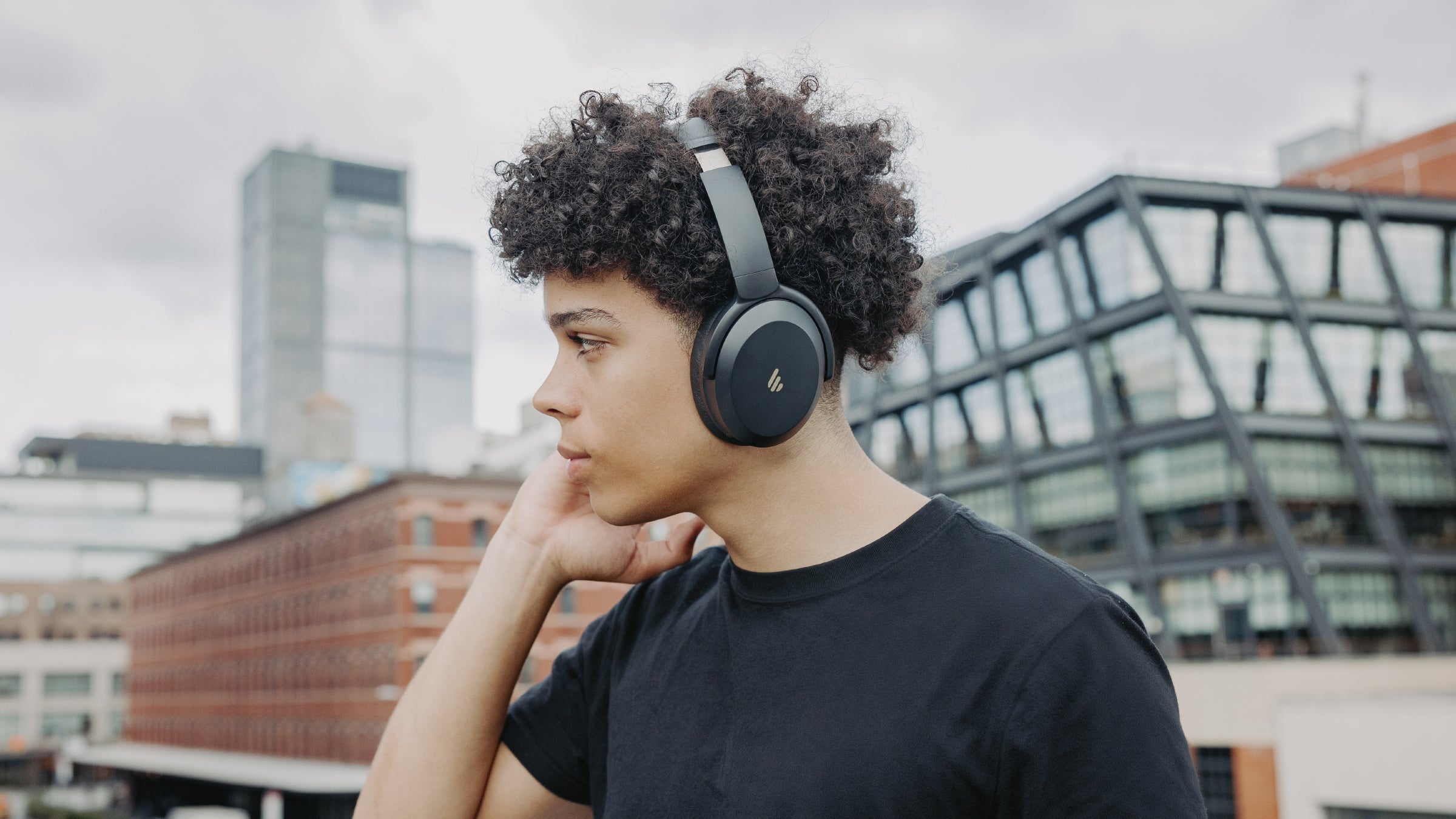 WH700NB Pro Wireless Noise Cancellation Over-Ear Headphones